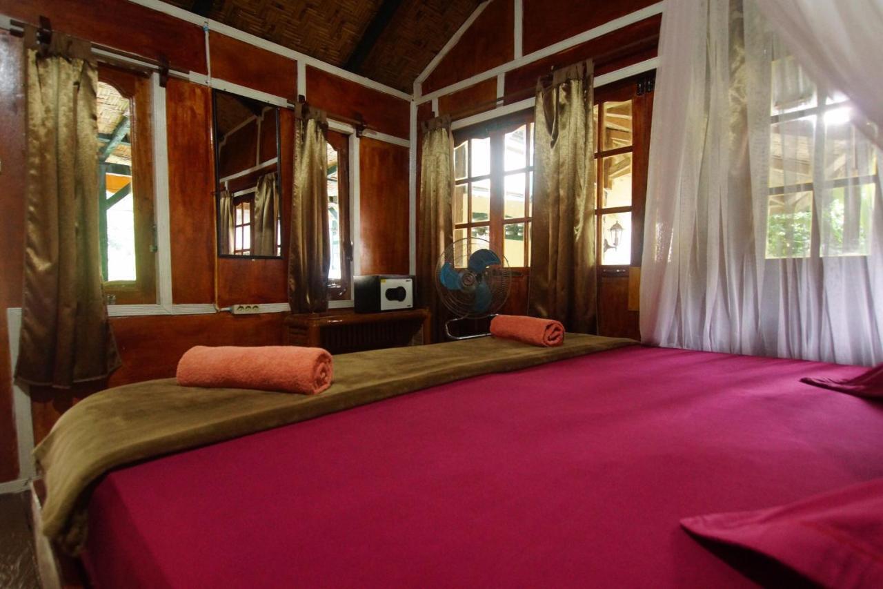 Indra Valley Inn Bukit Lawang Dış mekan fotoğraf