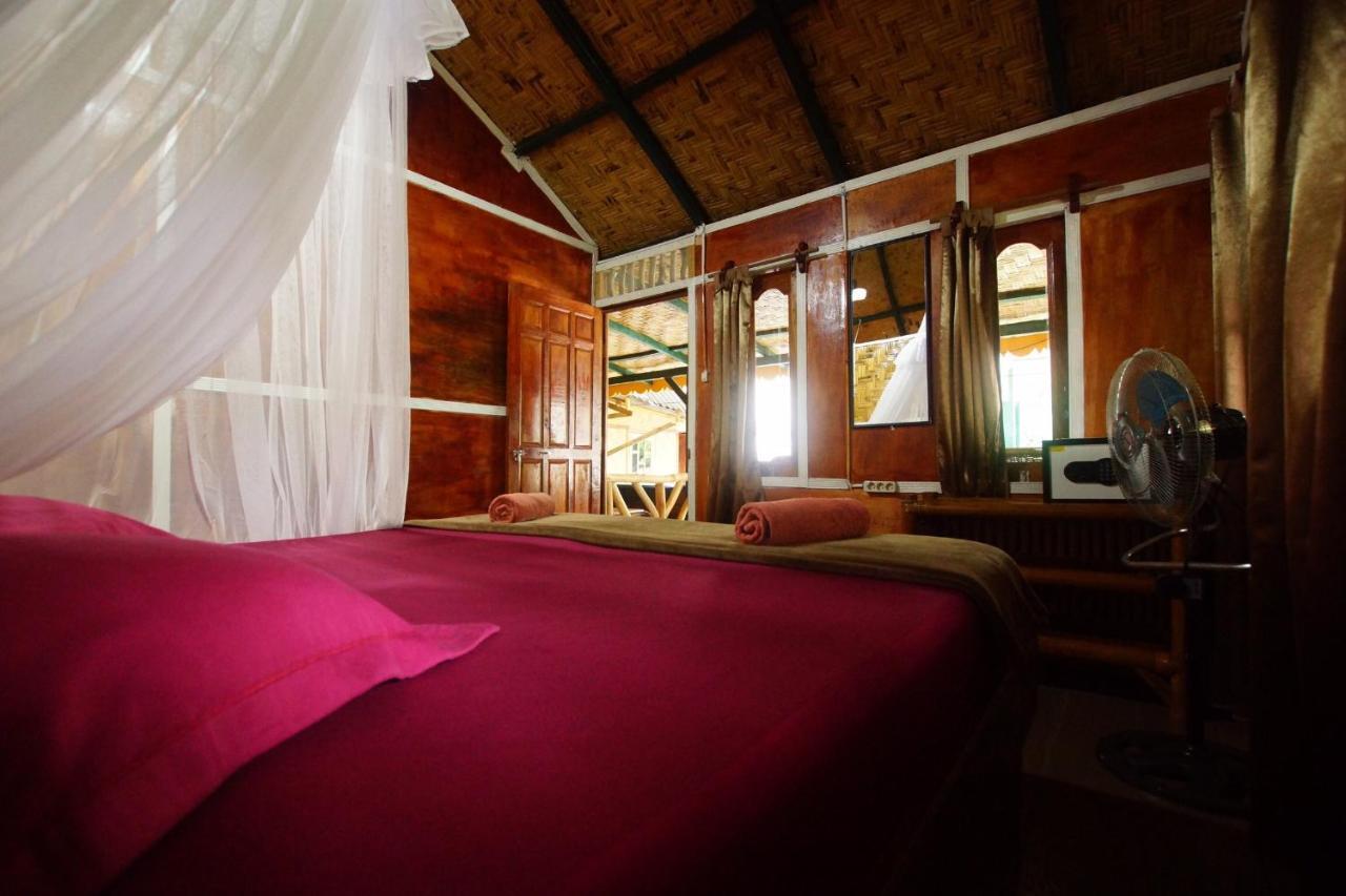 Indra Valley Inn Bukit Lawang Dış mekan fotoğraf